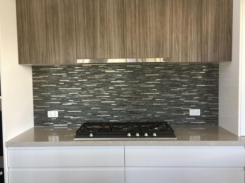 Stacked stone backsplash in a Penrith home kitchen installed by local tiling experts